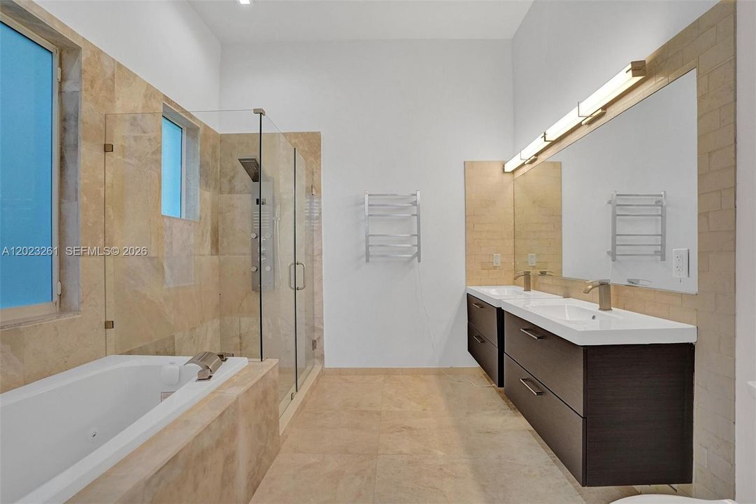 For Sale: $1,695,000 (5 beds, 3 baths, 2127 Square Feet)