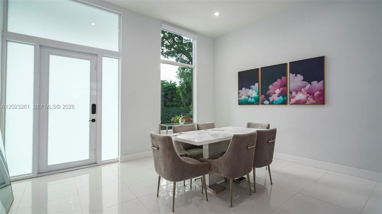 For Sale: $1,695,000 (5 beds, 3 baths, 2127 Square Feet)