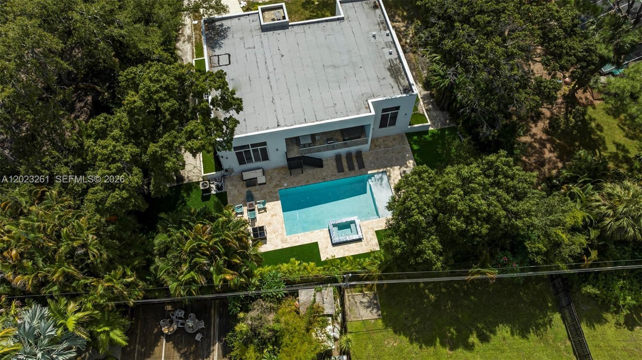 For Sale: $1,695,000 (5 beds, 3 baths, 2127 Square Feet)