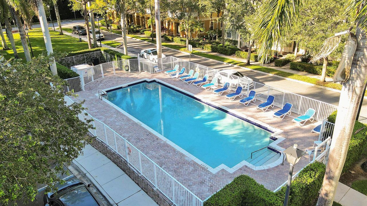 pool