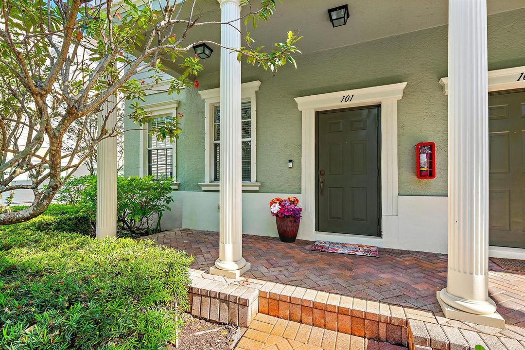 185 Indian Creek Pkwy apt 101-2
