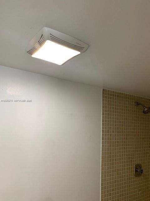 Active With Contract: $2,300 (2 beds, 2 baths, 1005 Square Feet)
