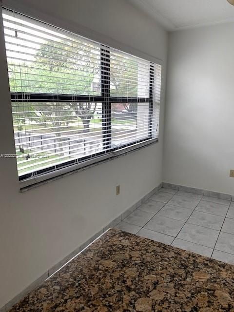 Active With Contract: $2,300 (2 beds, 2 baths, 1005 Square Feet)