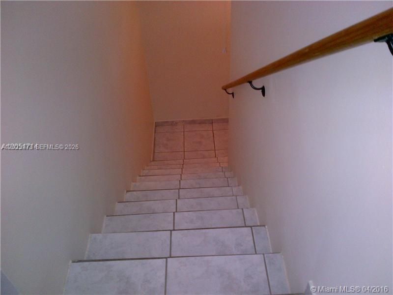 Active With Contract: $2,300 (2 beds, 2 baths, 1005 Square Feet)
