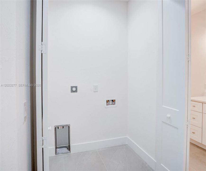En Venta: $509,801 (3 camas, 2 baños, 1471 Pies cuadrados)
