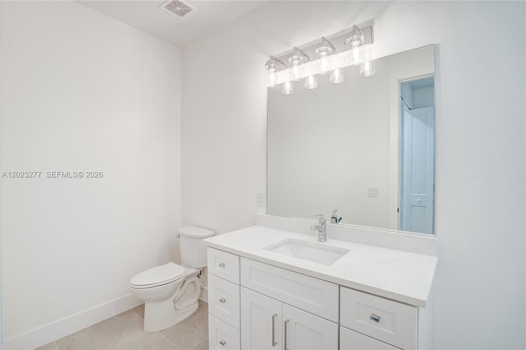 En Venta: $509,801 (3 camas, 2 baños, 1471 Pies cuadrados)