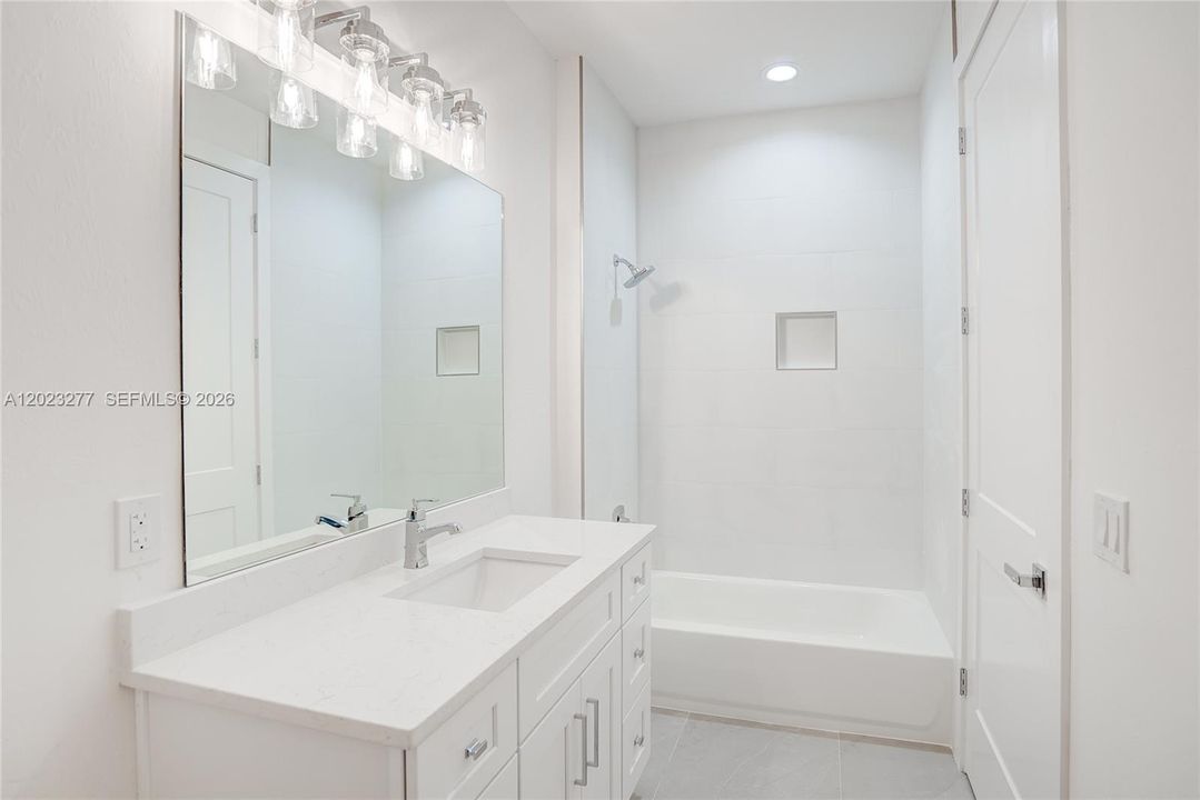 En Venta: $509,801 (3 camas, 2 baños, 1471 Pies cuadrados)