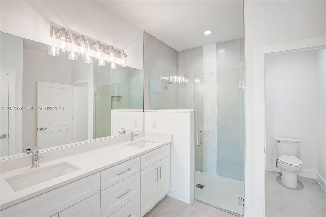 En Venta: $509,801 (3 camas, 2 baños, 1471 Pies cuadrados)