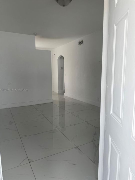 В аренду: $2,250 (2 спален, 2 ванн, 4124 Квадратных фут)
