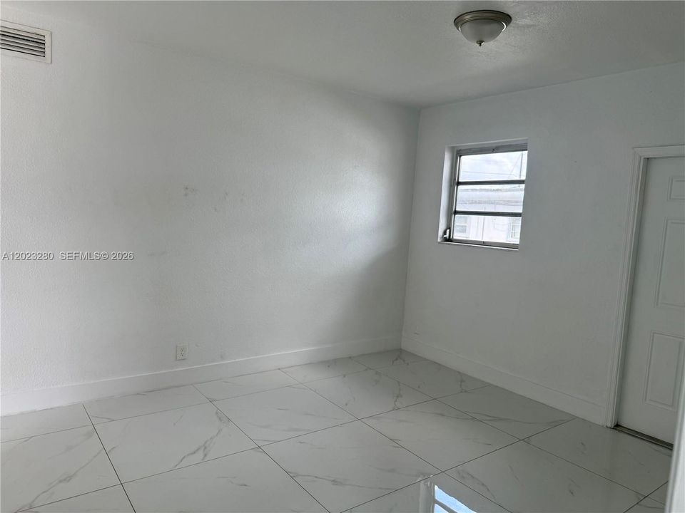 В аренду: $2,250 (2 спален, 2 ванн, 4124 Квадратных фут)