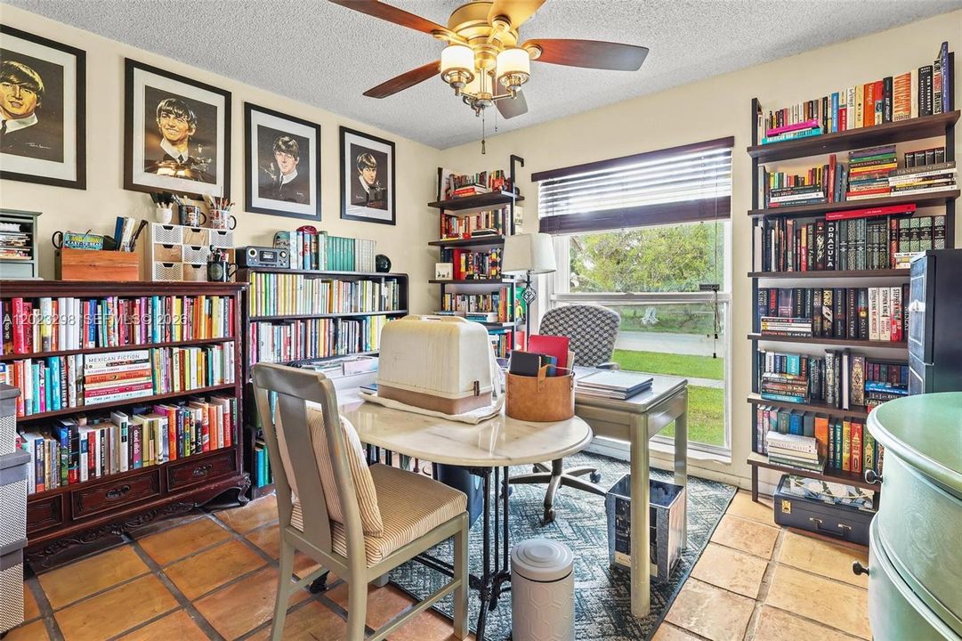 Activo con contrato: $450,000 (3 camas, 2 baños, 1334 Pies cuadrados)