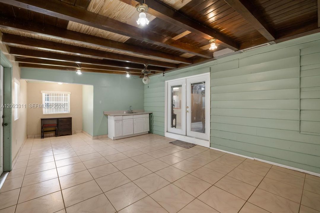 En Venta: $518,000 (3 camas, 2 baños, 1452 Pies cuadrados)