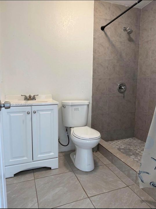 For Rent: $1,150 (1 beds, 1 baths, 1634 Square Feet)