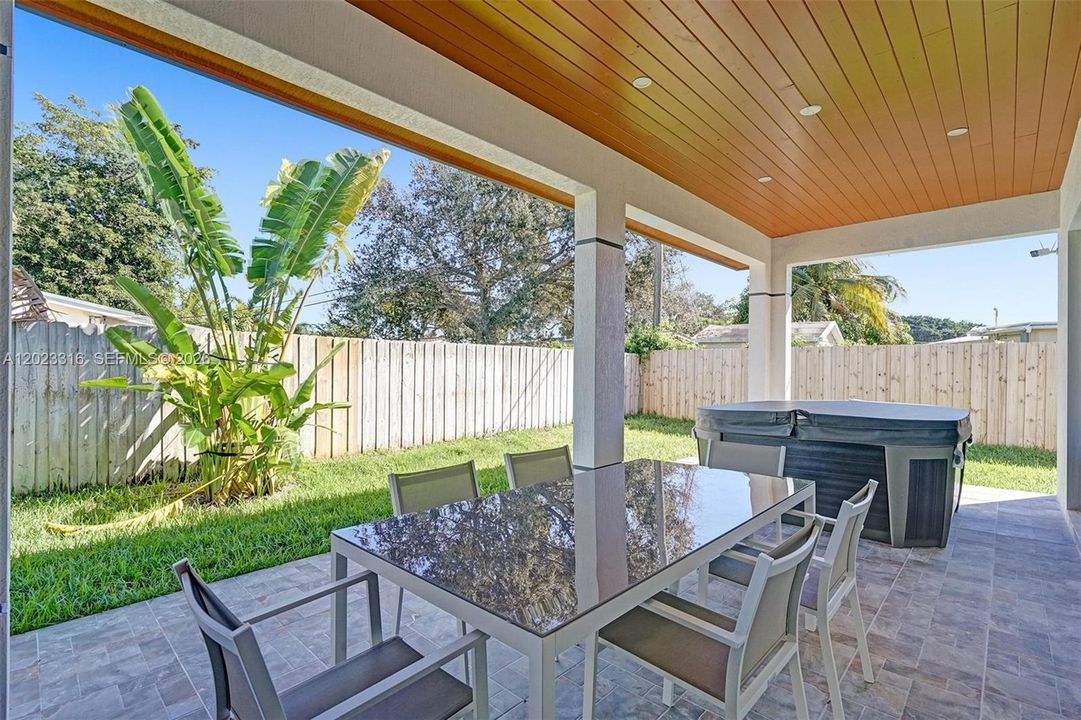 For Sale: $1,249,000 (5 beds, 2 baths, 2188 Square Feet)