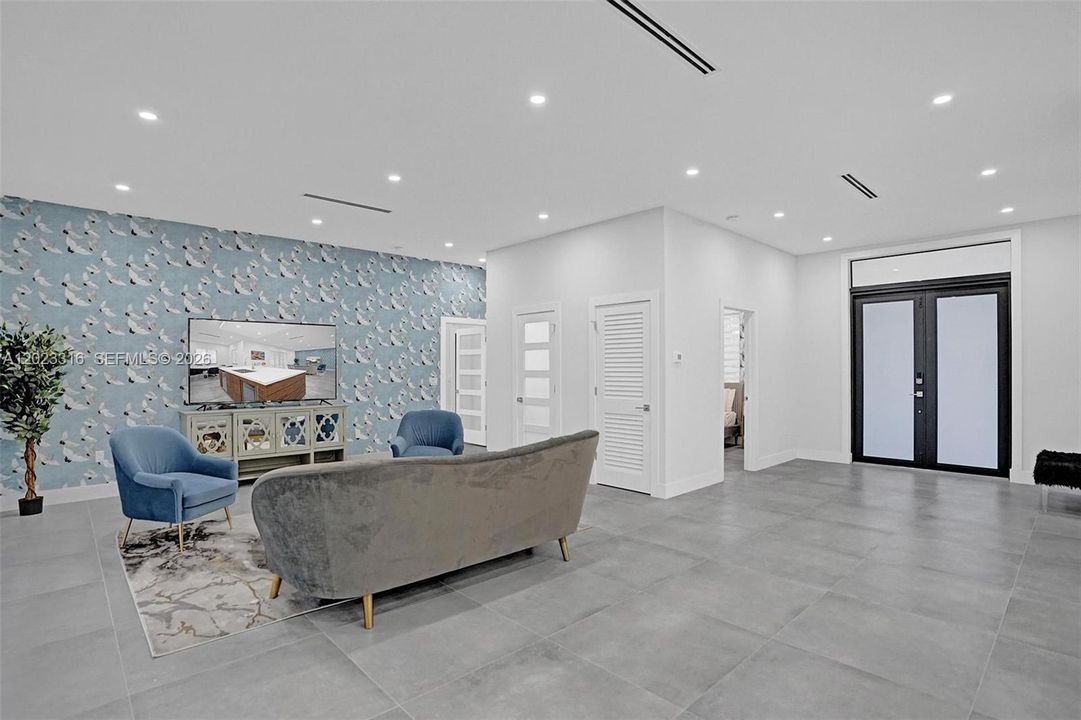 For Sale: $1,249,000 (5 beds, 2 baths, 2188 Square Feet)