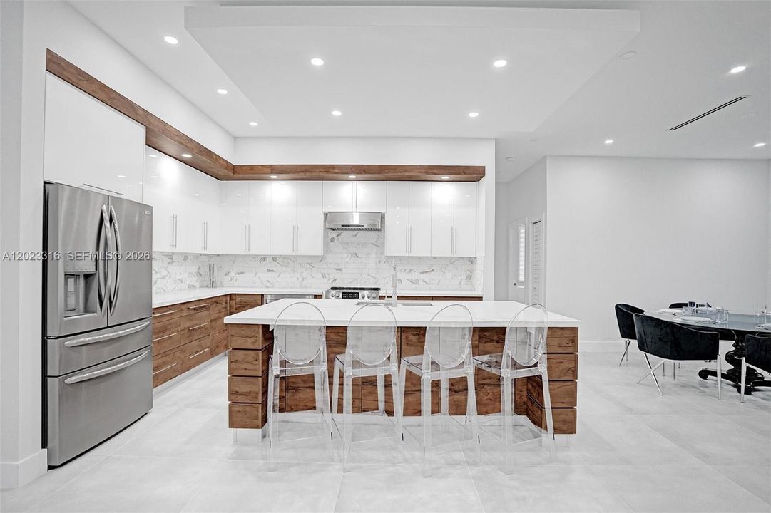 For Sale: $1,249,000 (5 beds, 2 baths, 2188 Square Feet)