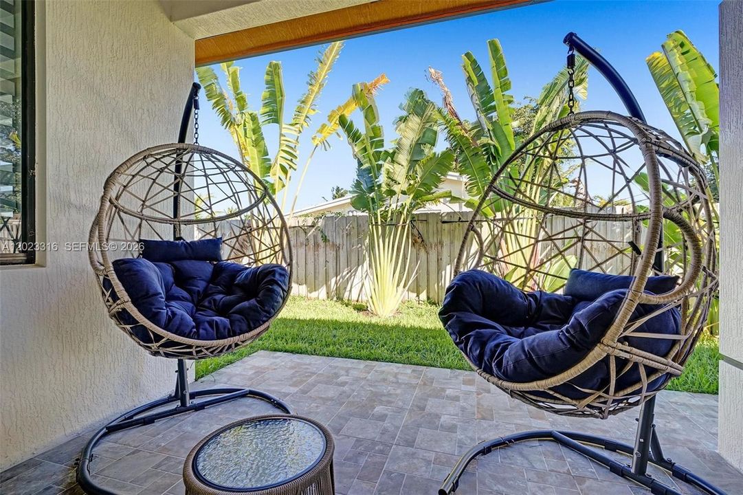 For Sale: $1,249,000 (5 beds, 2 baths, 2188 Square Feet)