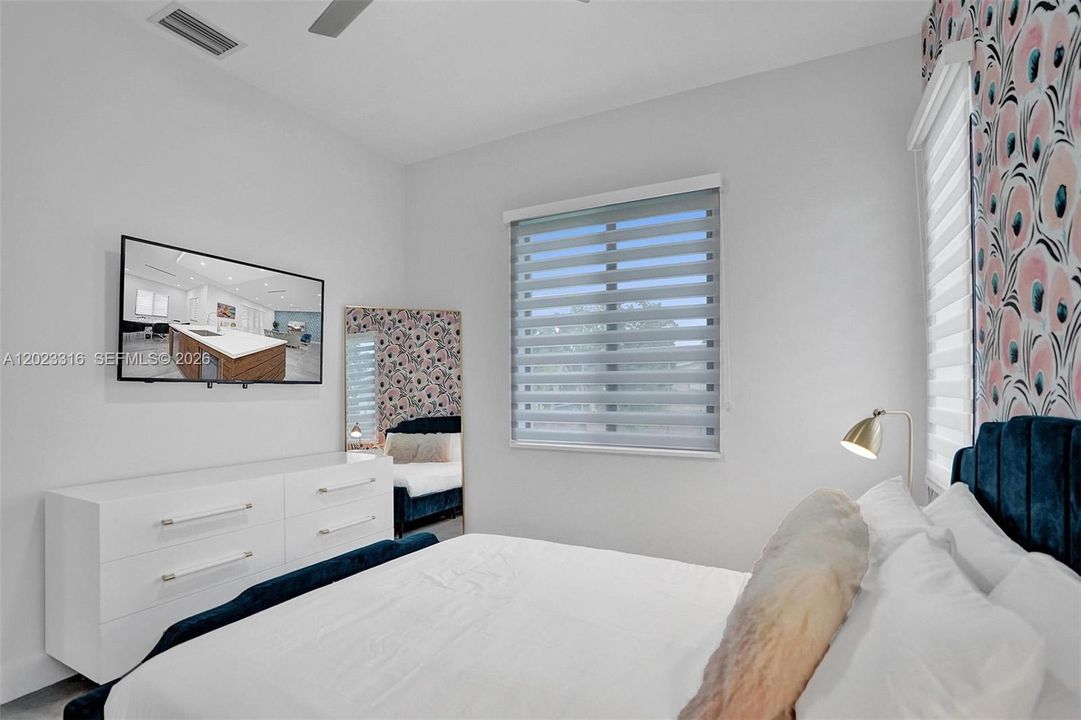 For Sale: $1,249,000 (5 beds, 2 baths, 2188 Square Feet)