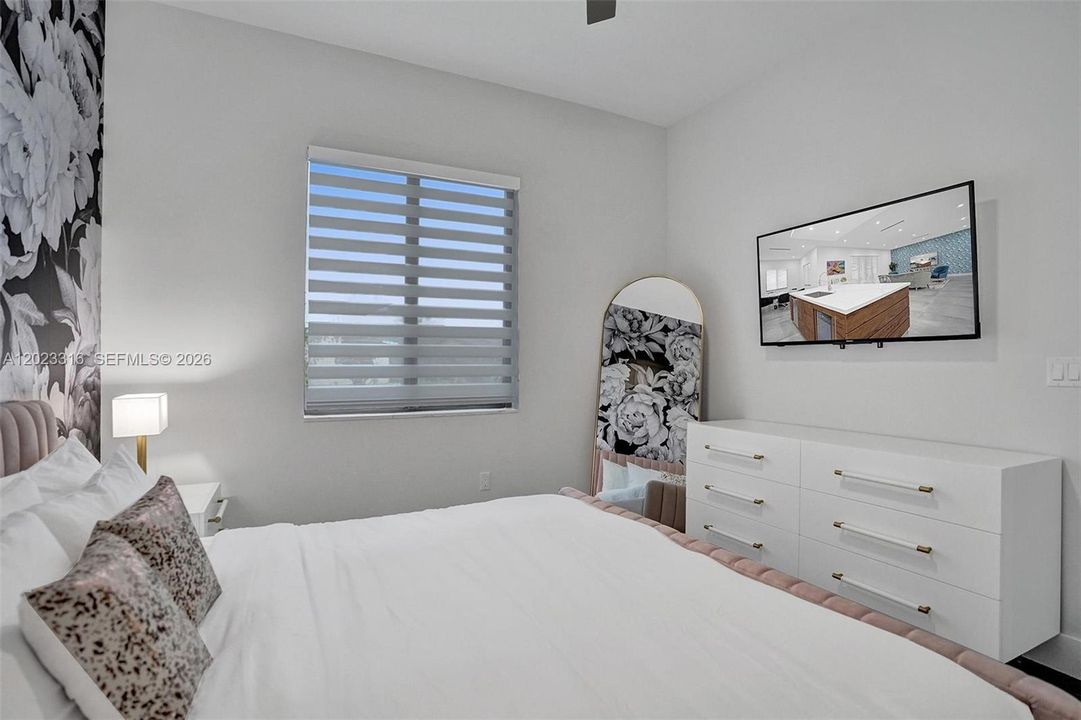 For Sale: $1,249,000 (5 beds, 2 baths, 2188 Square Feet)
