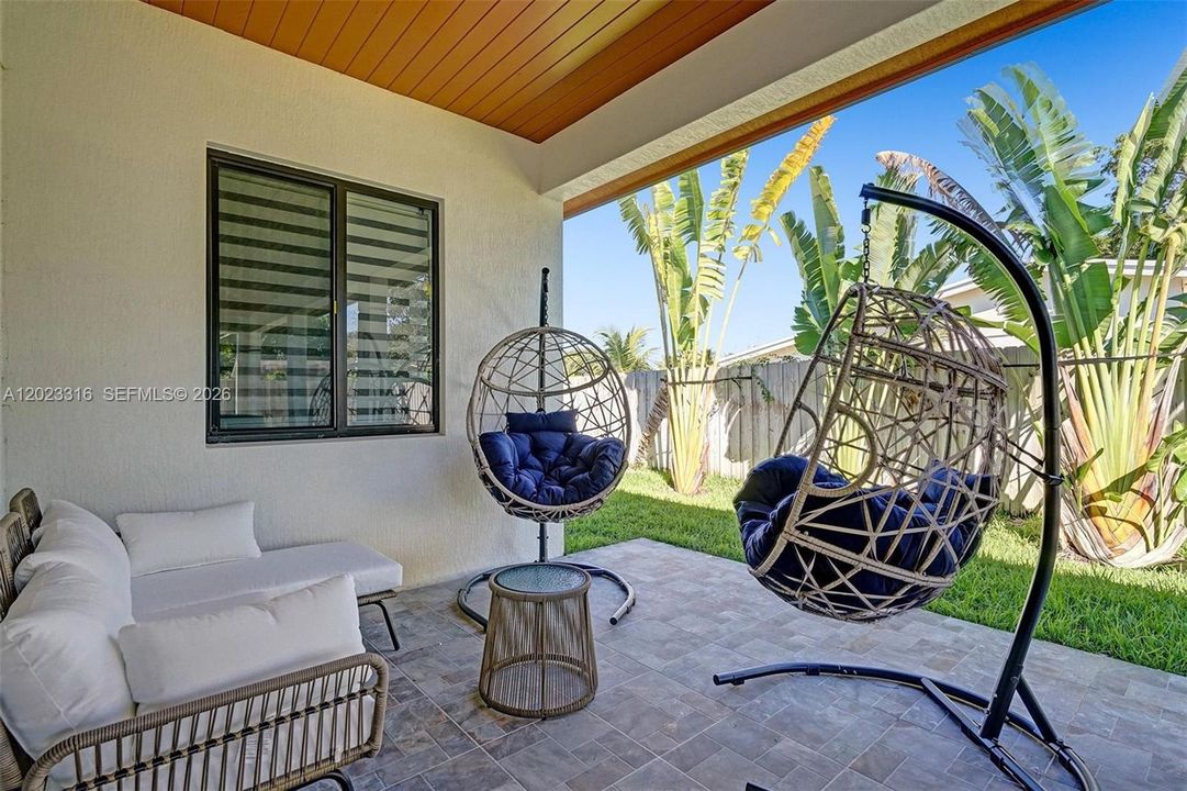 For Sale: $1,249,000 (5 beds, 2 baths, 2188 Square Feet)