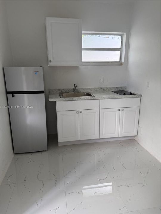 En Renta: $1,595 (1 camas, 1 baños, 4124 Pies cuadrados)