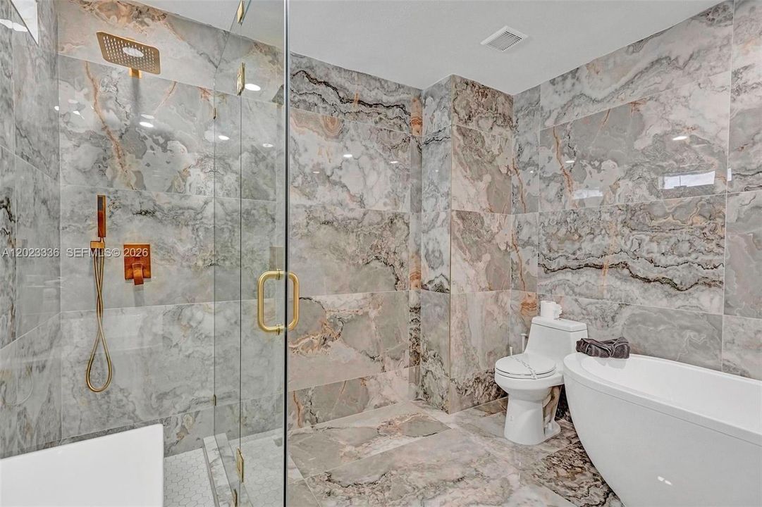 В аренду: $12,795 (6 спален, 4 ванн, 3612 Квадратных фут)