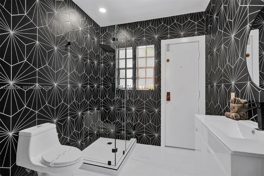 В аренду: $12,795 (6 спален, 4 ванн, 3612 Квадратных фут)