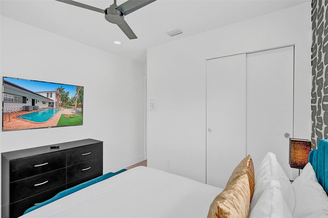 В аренду: $12,795 (6 спален, 4 ванн, 3612 Квадратных фут)