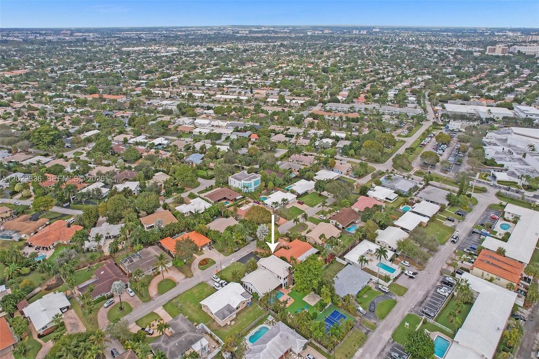 В аренду: $12,795 (6 спален, 4 ванн, 3612 Квадратных фут)