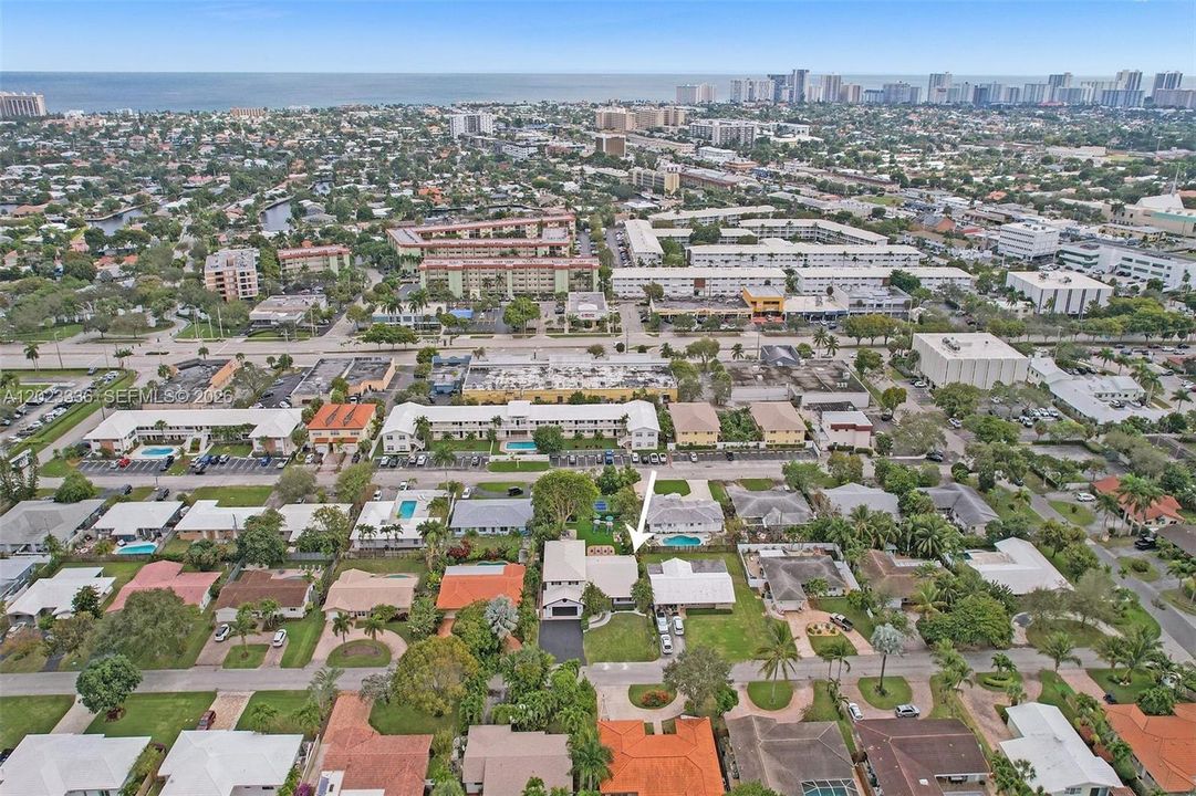 В аренду: $12,795 (6 спален, 4 ванн, 3612 Квадратных фут)