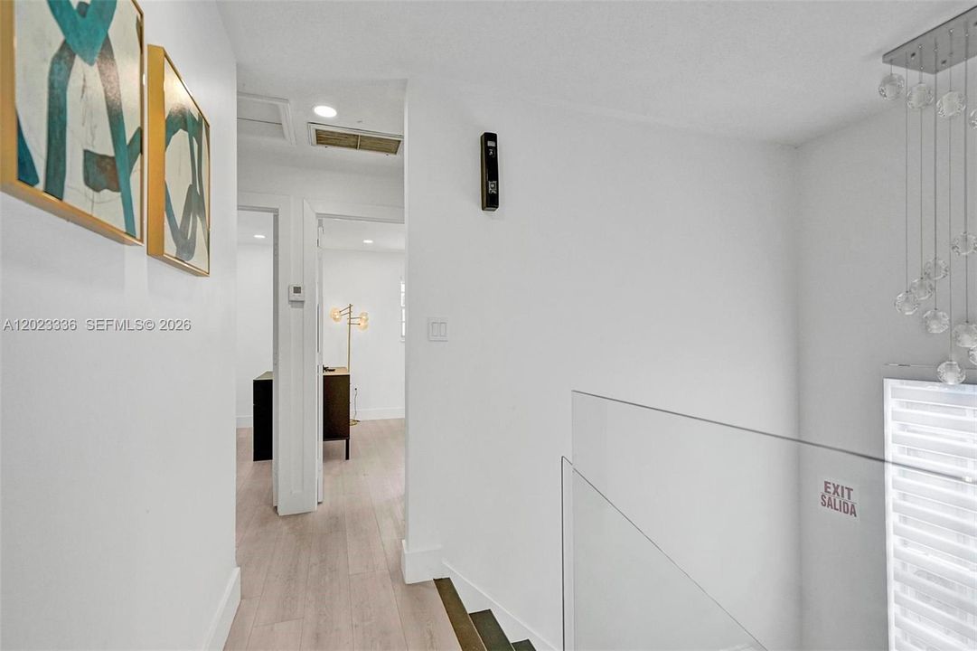 В аренду: $12,795 (6 спален, 4 ванн, 3612 Квадратных фут)