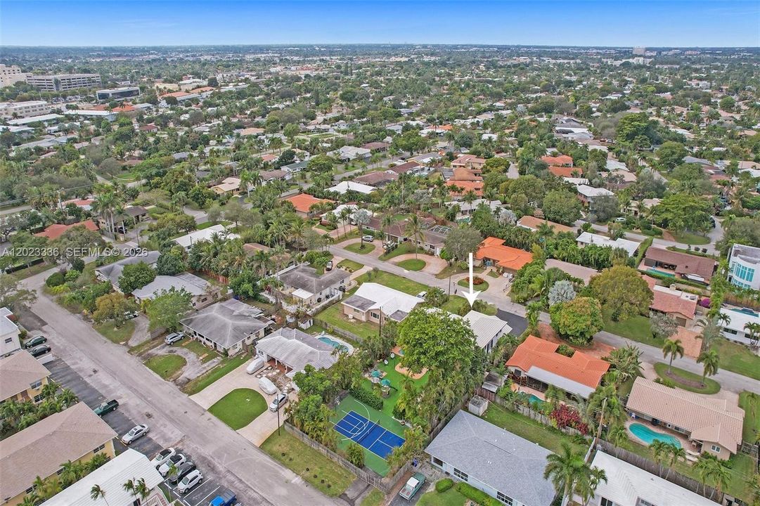 В аренду: $12,795 (6 спален, 4 ванн, 3612 Квадратных фут)
