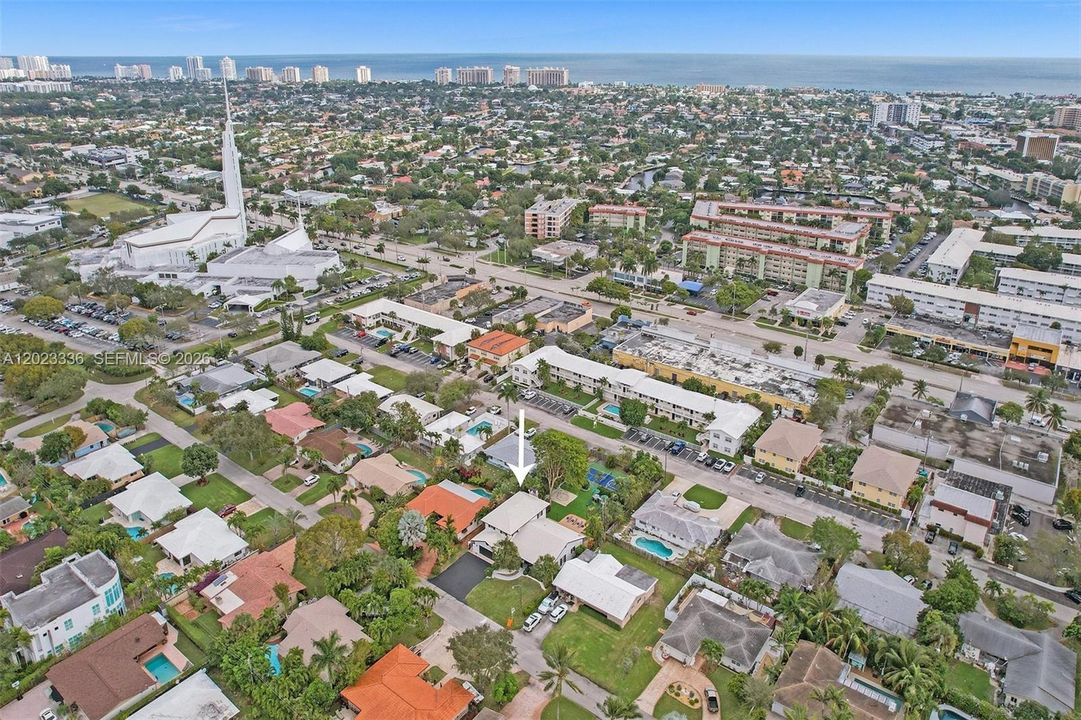 В аренду: $12,795 (6 спален, 4 ванн, 3612 Квадратных фут)
