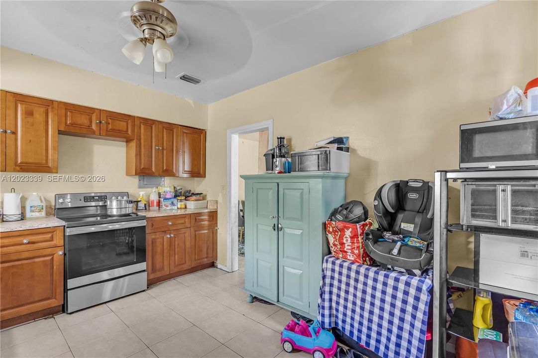 For Sale: $749,900 (0 beds, 0 baths, 1957 Square Feet)