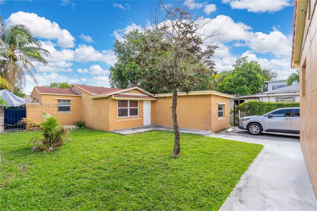 For Sale: $749,900 (0 beds, 0 baths, 1957 Square Feet)