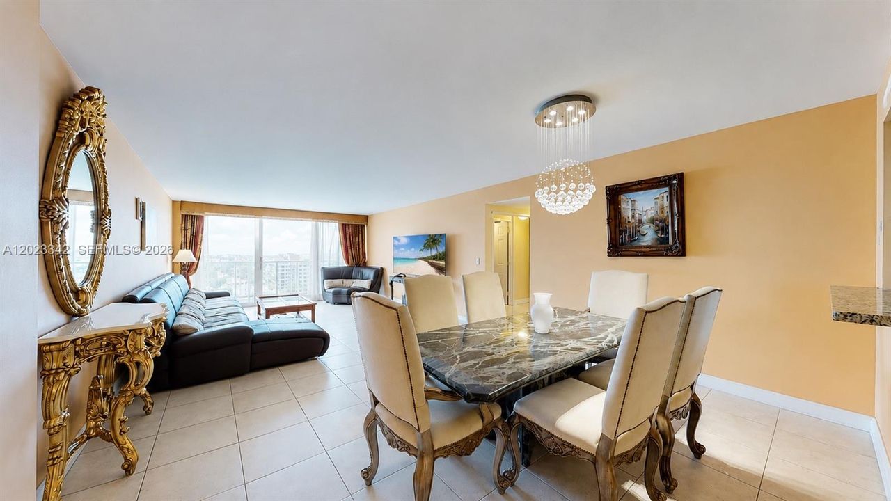 For Sale: $579,000 (2 beds, 2 baths, 1222 Square Feet)