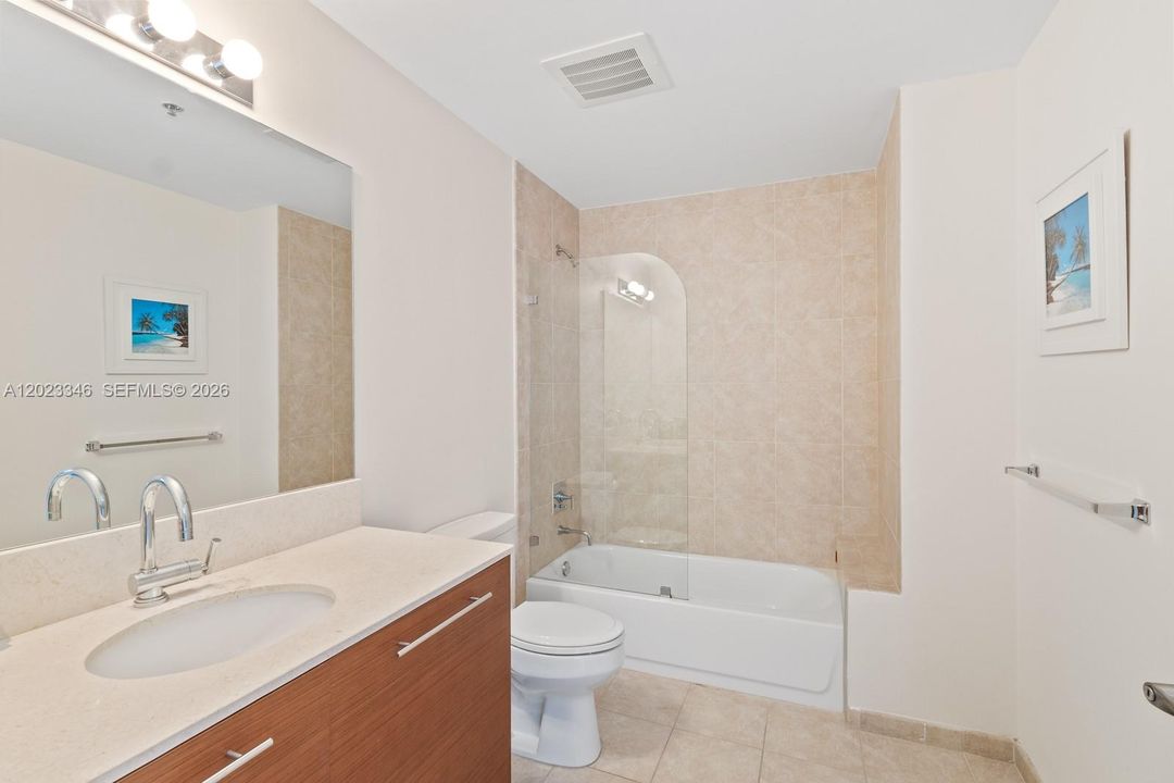 For Sale: $469,999 (3 beds, 3 baths, 1570 Square Feet)