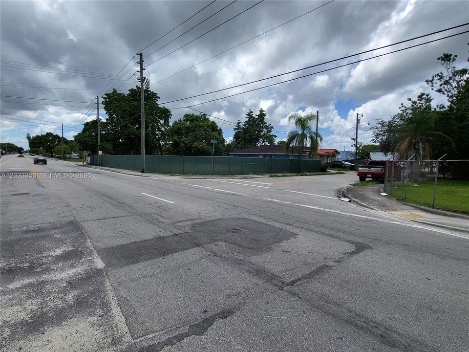 En Venta: $200,000 (0.08 acres)