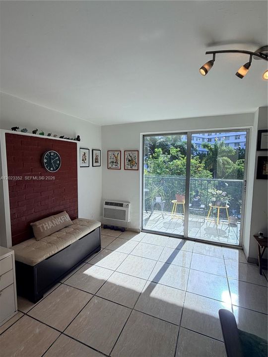 En Venta: $239,900 (0 camas, 1 baños, 391 Pies cuadrados)