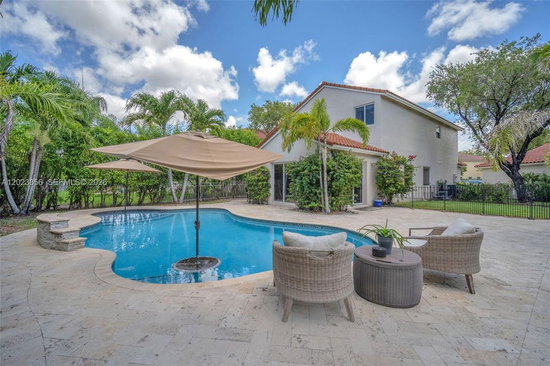 Active With Contract: $750,000 (3 beds, 2 baths, 1903 Square Feet)