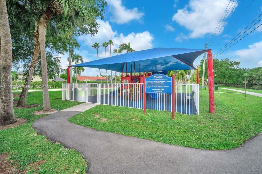 Active With Contract: $750,000 (3 beds, 2 baths, 1903 Square Feet)