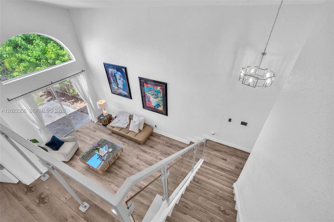 Active With Contract: $750,000 (3 beds, 2 baths, 1903 Square Feet)