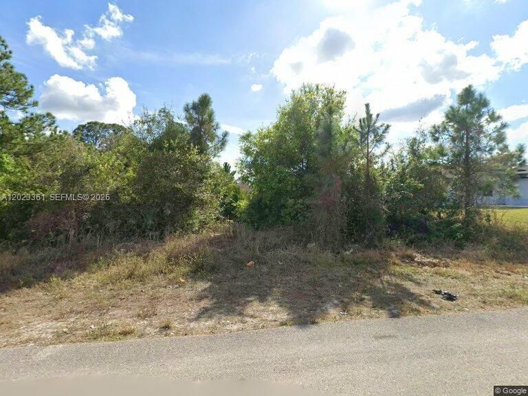 En Venta: $35,000 (0.25 acres)