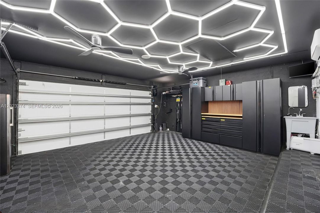 В аренду: $5,800 (4 спален, 2 ванн, 2483 Квадратных фут)
