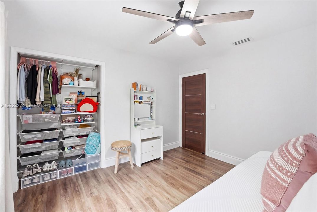 В аренду: $5,800 (4 спален, 2 ванн, 2483 Квадратных фут)