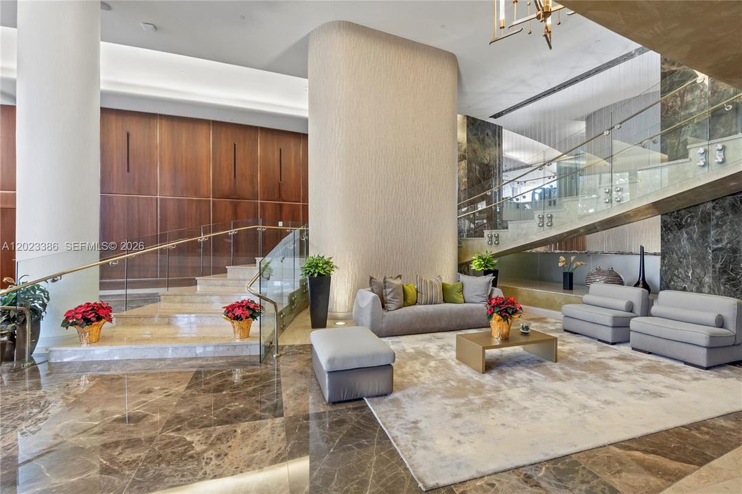 For Sale: $1,565,000 (2 beds, 2 baths, 1389 Square Feet)