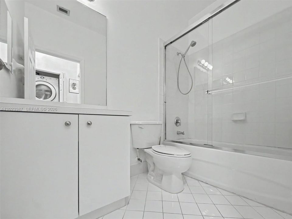 For Sale: $420,000 (3 beds, 2 baths, 1562 Square Feet)