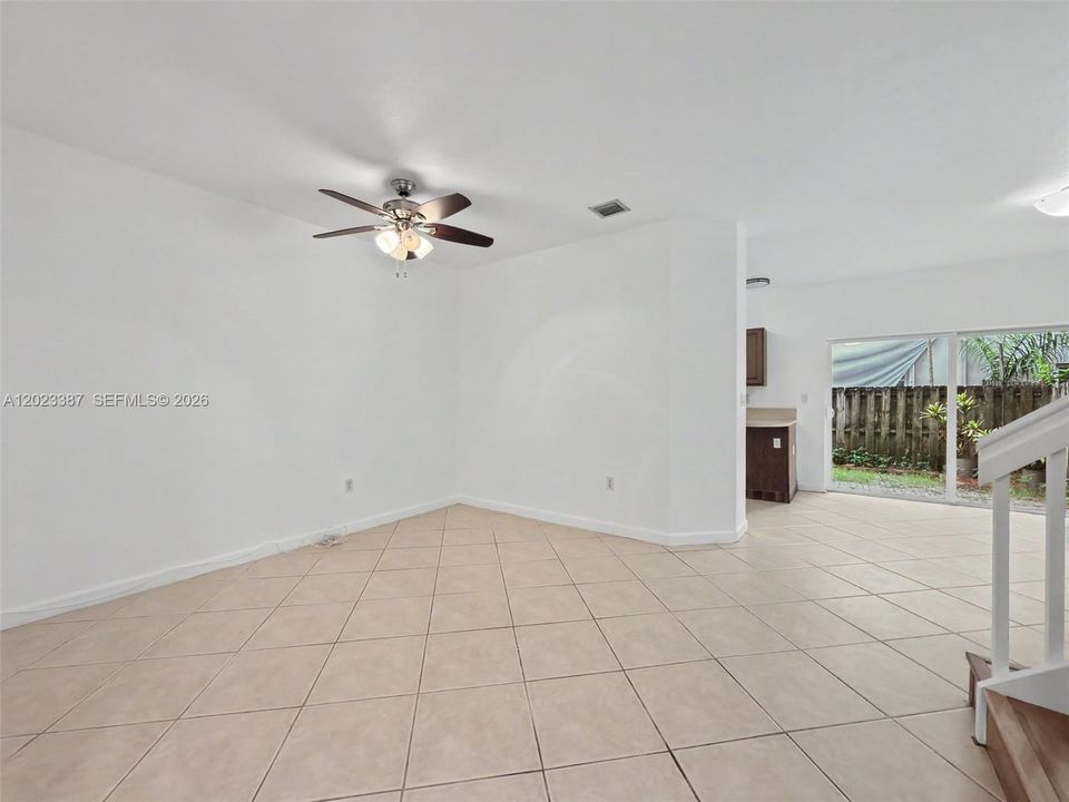 For Sale: $420,000 (3 beds, 2 baths, 1562 Square Feet)