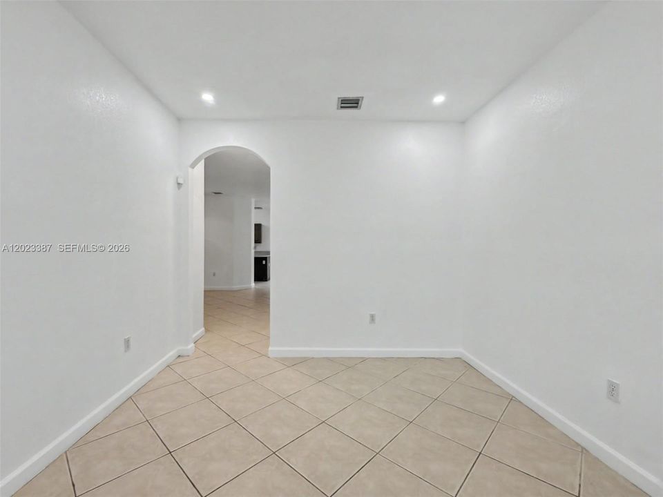 For Sale: $420,000 (3 beds, 2 baths, 1562 Square Feet)