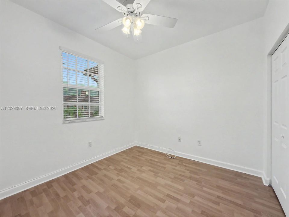 For Sale: $420,000 (3 beds, 2 baths, 1562 Square Feet)